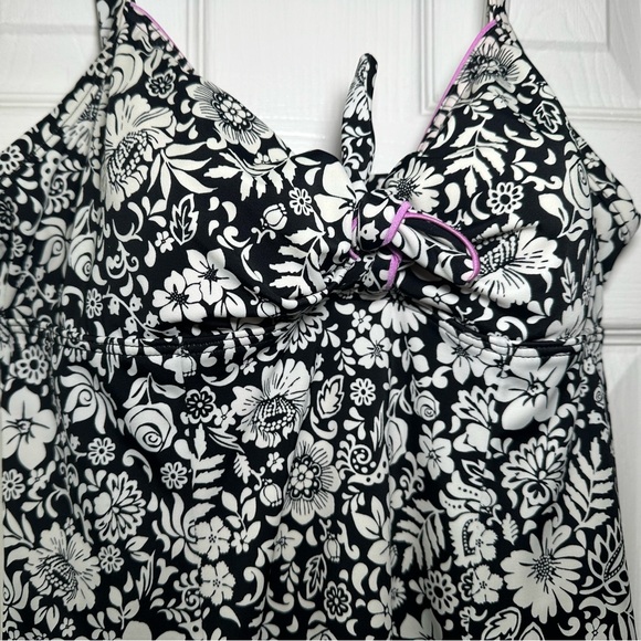 It Figures! One Piece Bathing Suit Womens 12 Tankini Style Padded Top Nylon - Picture 2 of 11